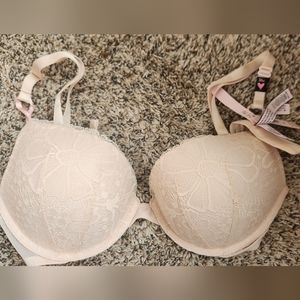 Victorias Secret lace push up bra BRAND NEW